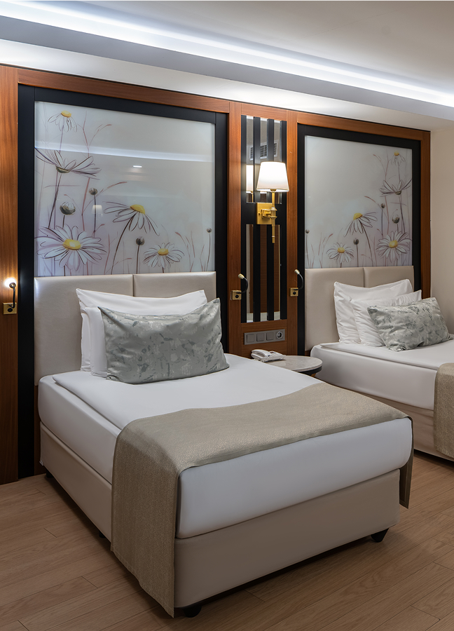 Adalya-hotels-elite-lara-accomondation-family-side-sea-view-room-detail.jpg